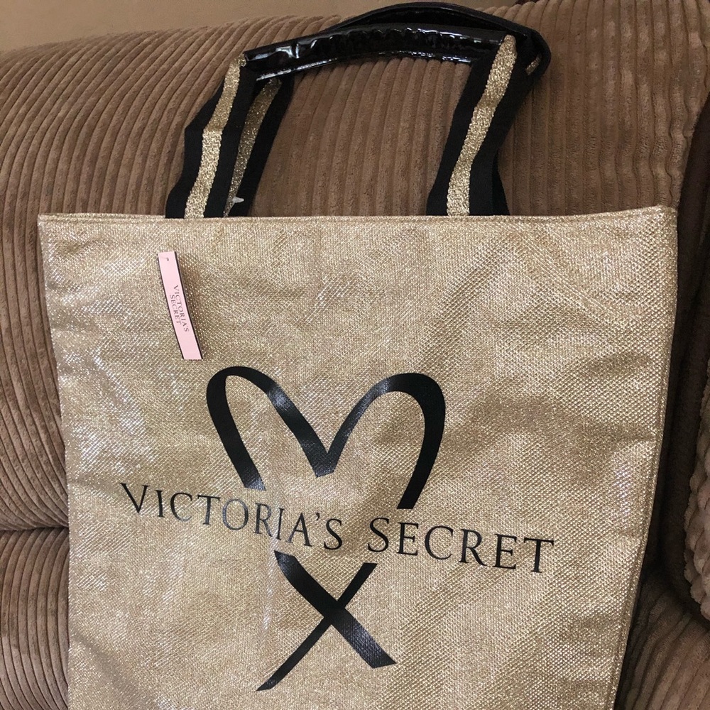 Victoria Secret Tote  **new ** Retail $58.00